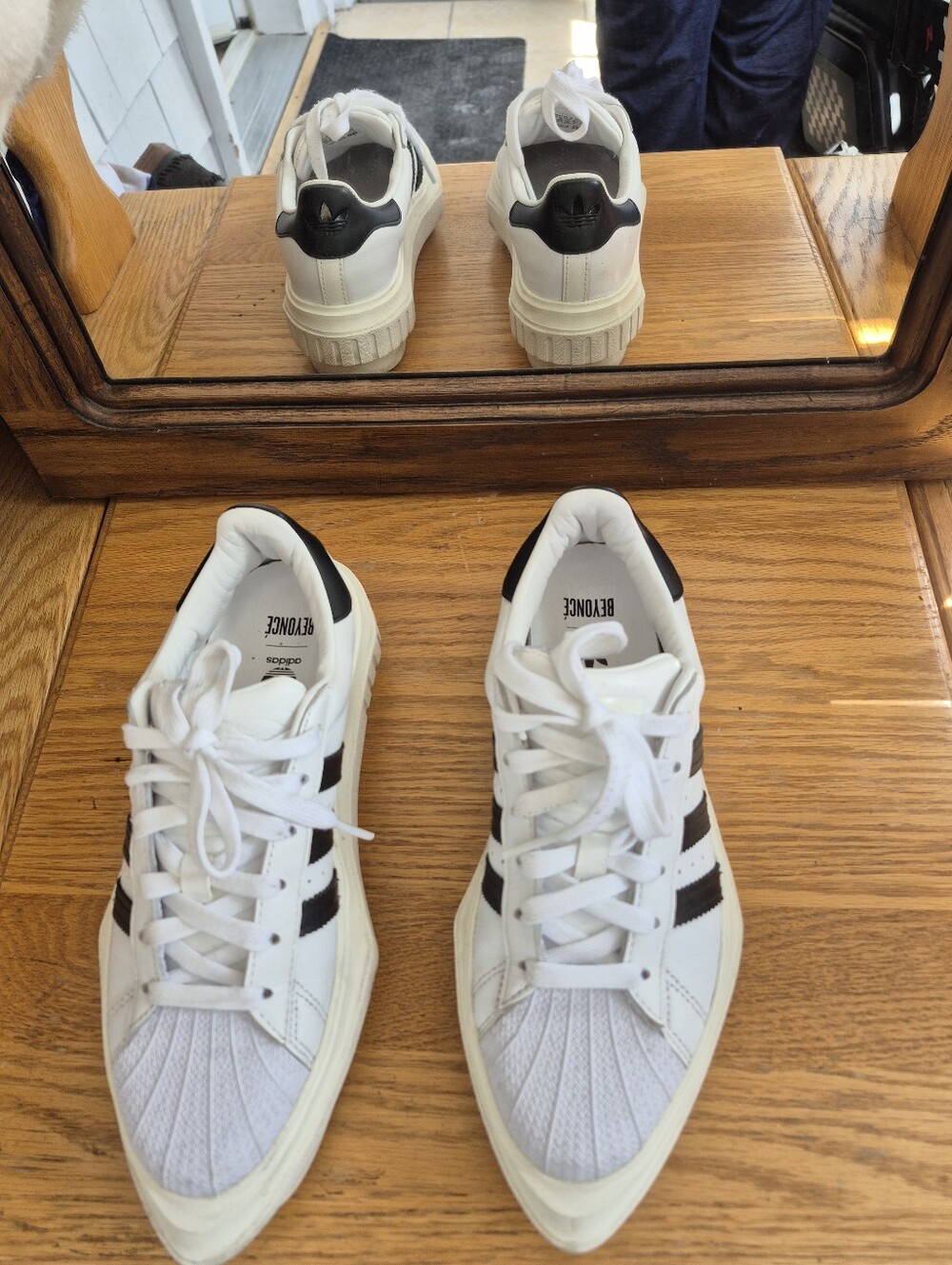Adidas Originals Beyonce Superstar Platform Pointed Toe Sneakers US 7.5 FY7730 - Picture 3 of 10